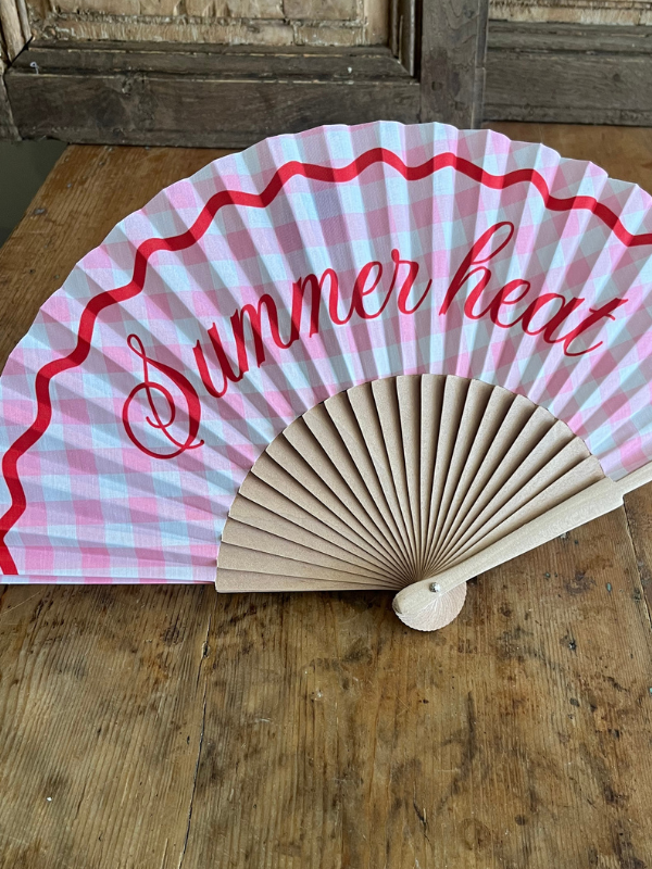 Close view of Summer Heat pink gingham fan
